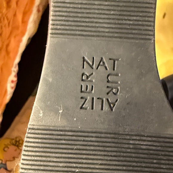 Naturalizer Black Women's Sandals - Picture 2 of 6